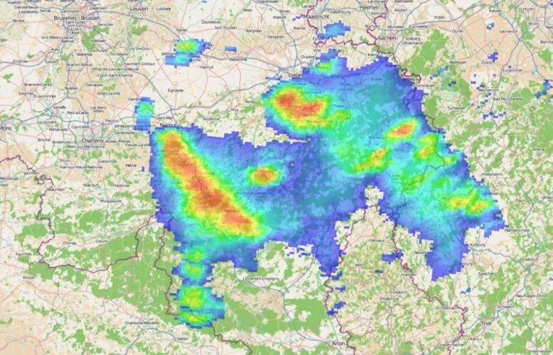 Radar des précipitations à 22h15 le 27 août 2016. Source : KNMI