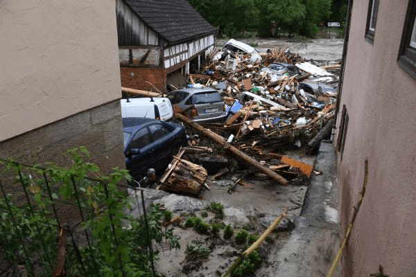 Inondations spectaculaires à Braunsbach (Allemagne), le lundi 30 mai 2016. Crédit photo : Marijan Murat