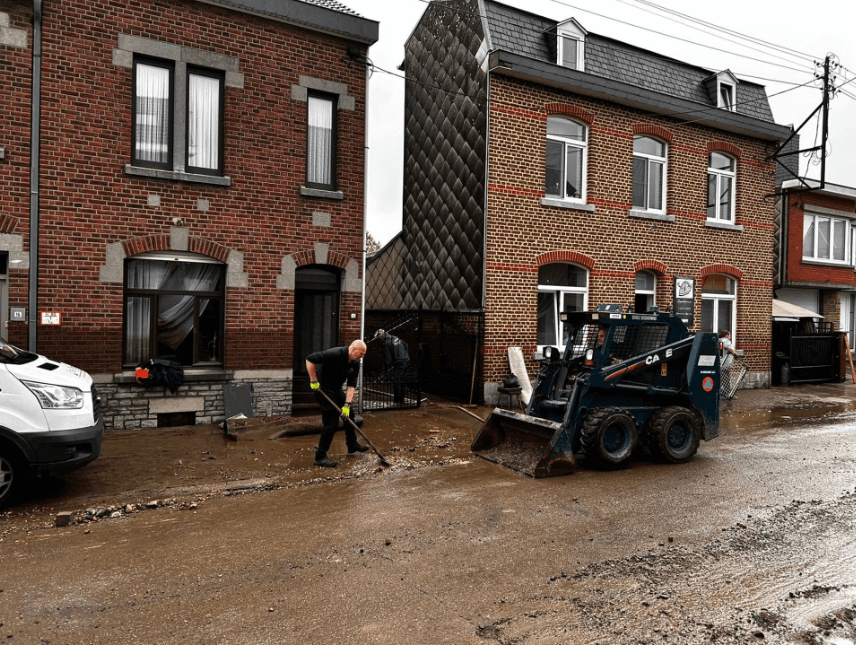 Dégâts observés à Mouland, en province de Limbourg, suite à la crue du 17 mai 2024. Crédit photo : Benjamin Carlier RTBF