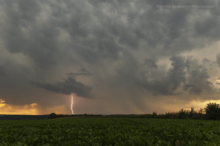 Orage sévissant sur Liège et photographié depuis Fouquemont aux Pays Bas le 13 août 2024 à 20h07