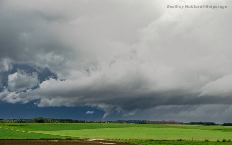 Tornade de Zoutleeuw observée depuis la région de Gingelom, en province de Limbourg, le 26 septembre 2024. Crédit photo : Geoffrey Maillard